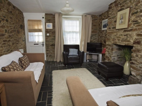 Bumblebee Cottage, Salcombe, South Devon Image of Bumblebee Cottage, Salcombe, South Devon