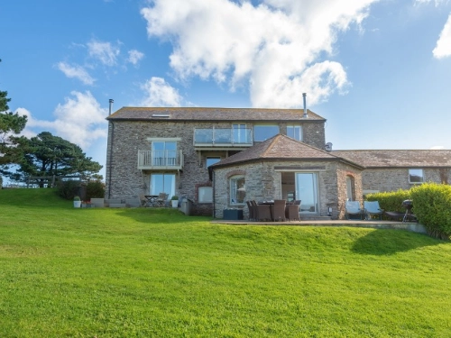 Round House, South Huish, South Devon Image of Round House, South Huish, South Devon